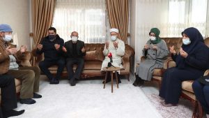 Diyanet İşleri Başkanı Erbaş'tan Başak Cengiz'in ailesine ziyaret