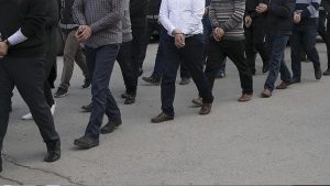 Mardin'de 'ihalelerde usulsüzlük' operasyonu: 8 gözaltı