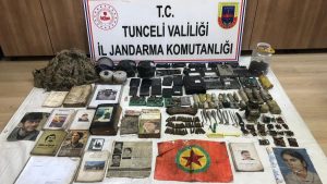 Tunceli'de teröristlere ait mühimmat ve yaşam malzemesi ele geçirildi