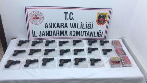 Ankara'da ruhsatsız 20 tabanca ele geçirildi